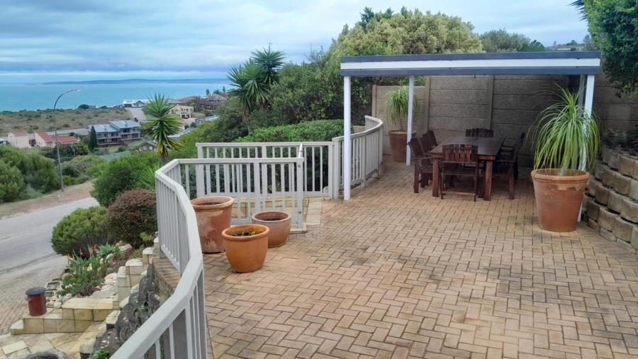 4 Bedroom Property for Sale in Dana Bay Western Cape